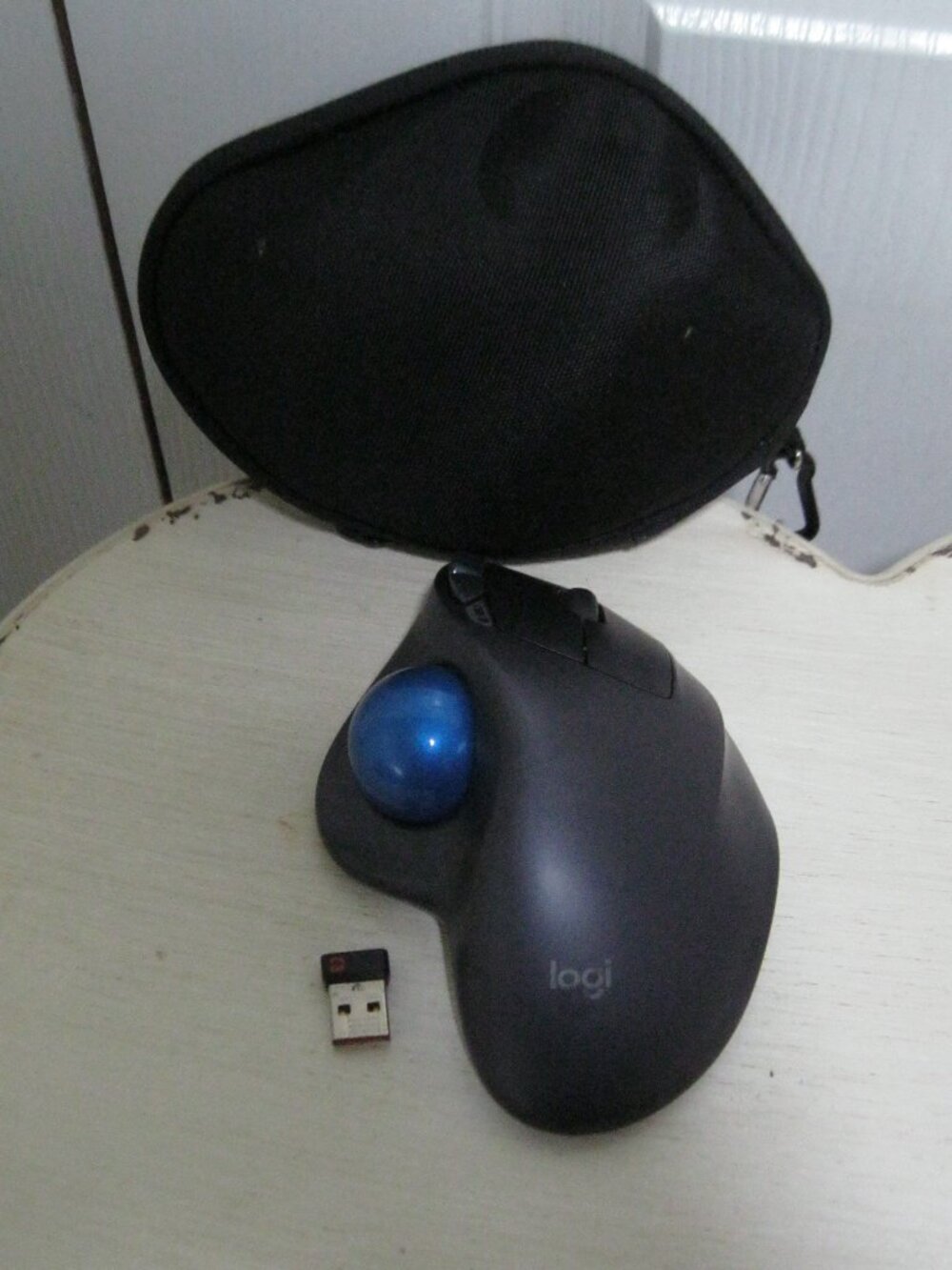 Logitech Logi M570 Wireless Trackball Mouse With USB Dongle And Case